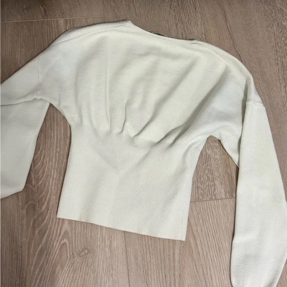 Aritzia Wilfred Golightly Button Cardigan Wonder Yarn in Light Birch Ivory XS - Picture 5 of 9